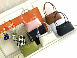 Picture of Prada Lady Handbags _SKUfw121779073fw